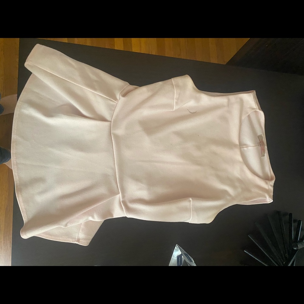 Casual couture peplum top, size large
